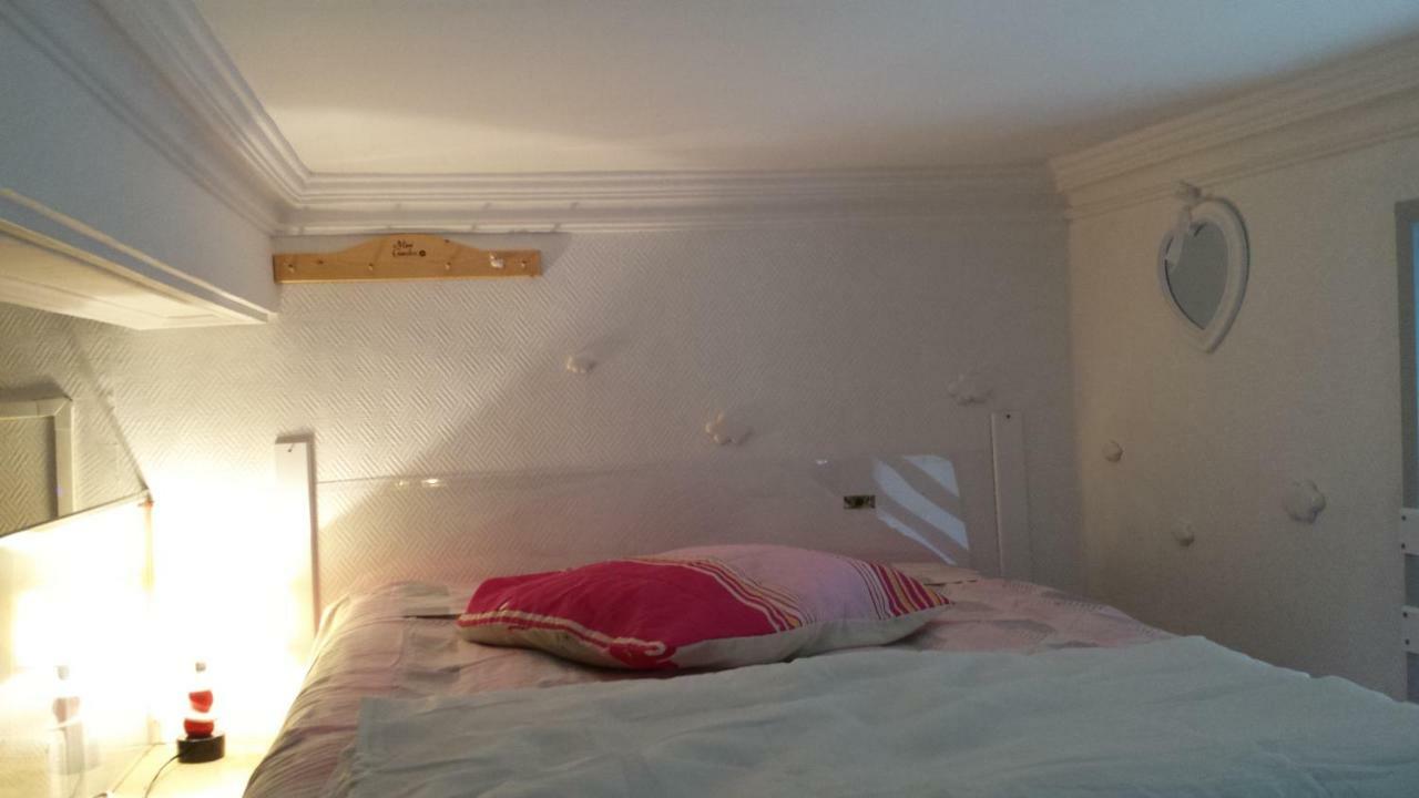 Coquet Studio En Mezzanine Nuit Pour 2 Personnes Saint-Girons  Ngoại thất bức ảnh