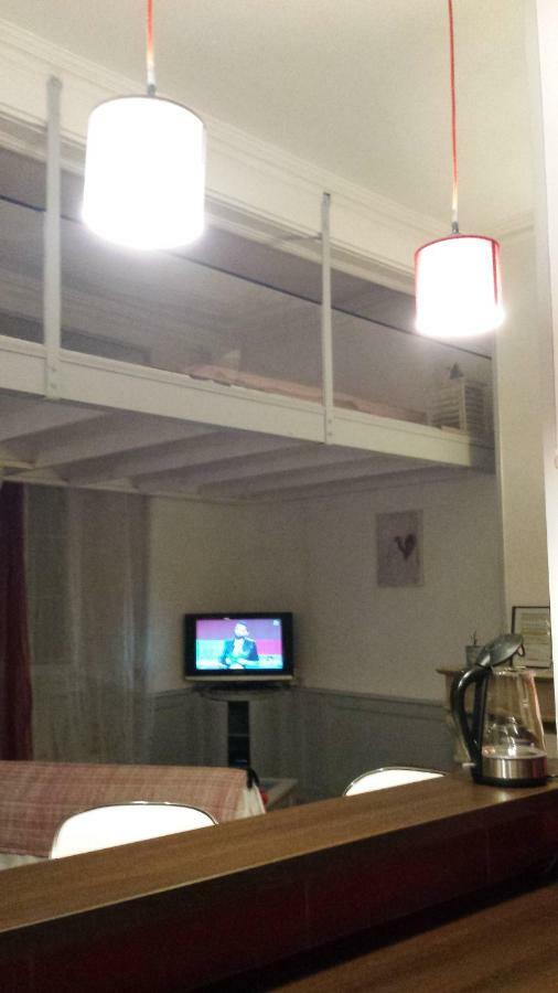 Coquet Studio En Mezzanine Nuit Pour 2 Personnes Saint-Girons  Ngoại thất bức ảnh