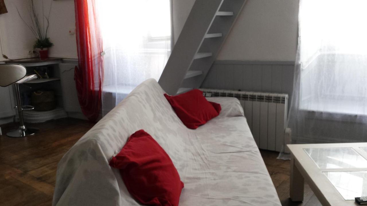Coquet Studio En Mezzanine Nuit Pour 2 Personnes Saint-Girons  Ngoại thất bức ảnh